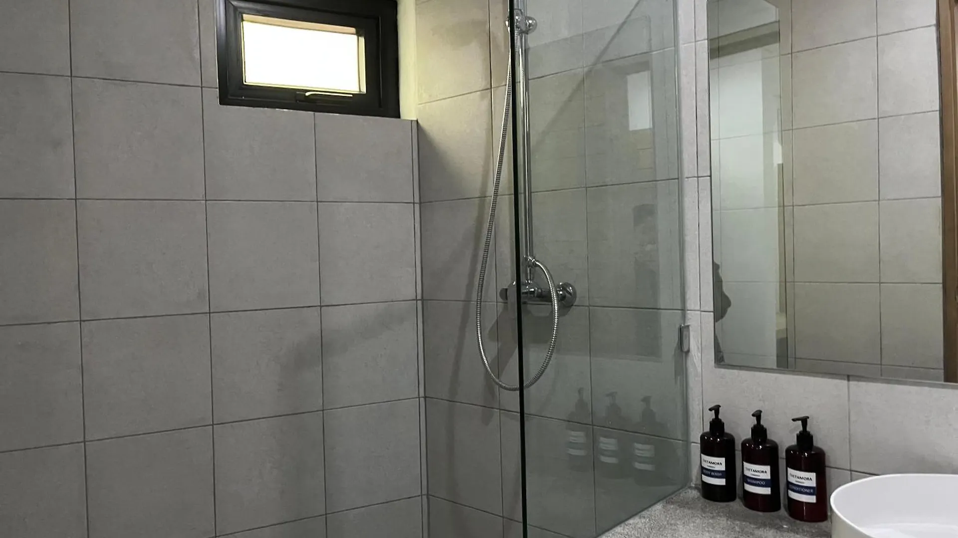 Teras 6 Apartment Badung  Indonesia